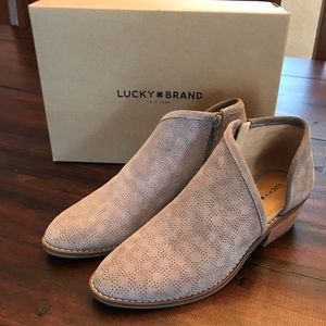 ☘️ Lucky Brand Felixah Booties ☘️
